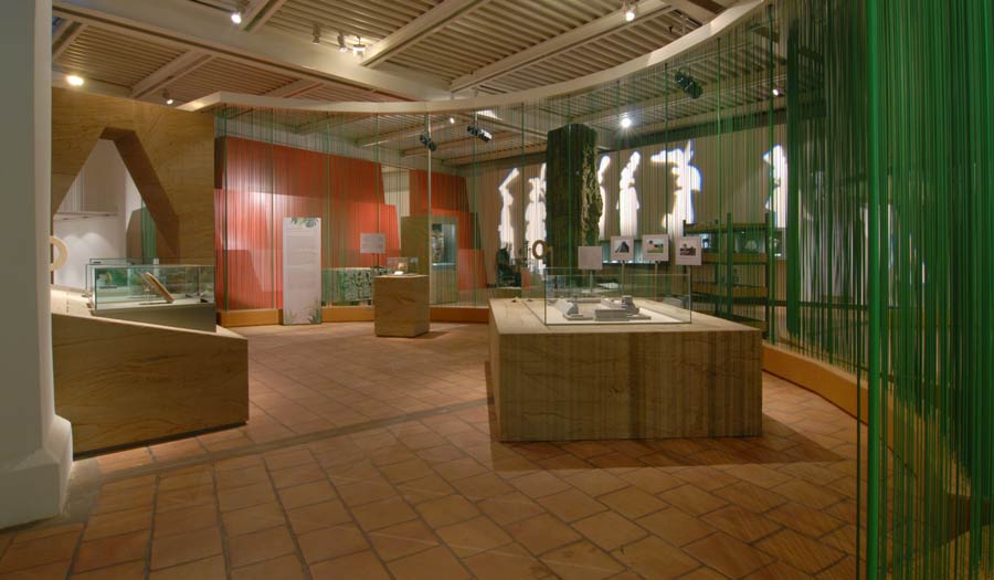 Ausstellungsgestaltung Maya Lokschuppen